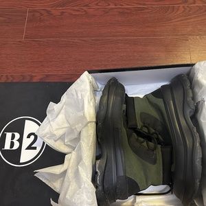 Brown B2 Boots, US 11, Khaki Green Mesh